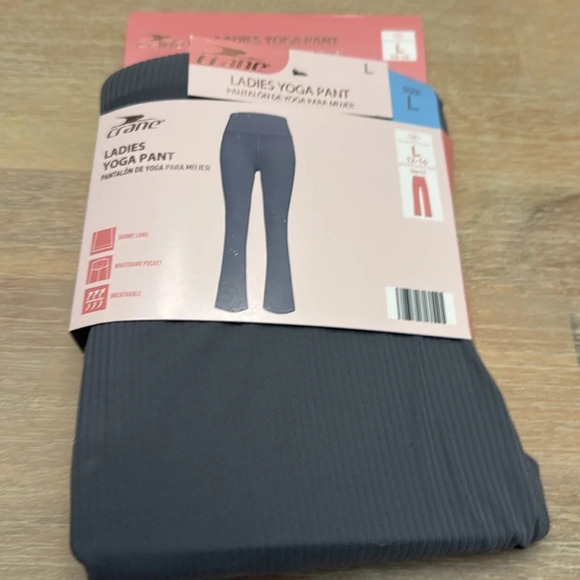 NWT High Rise Ladies Yoga Pant - Gray size large - Picture 2 of 3